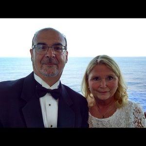 Meet your Posher, Vallie